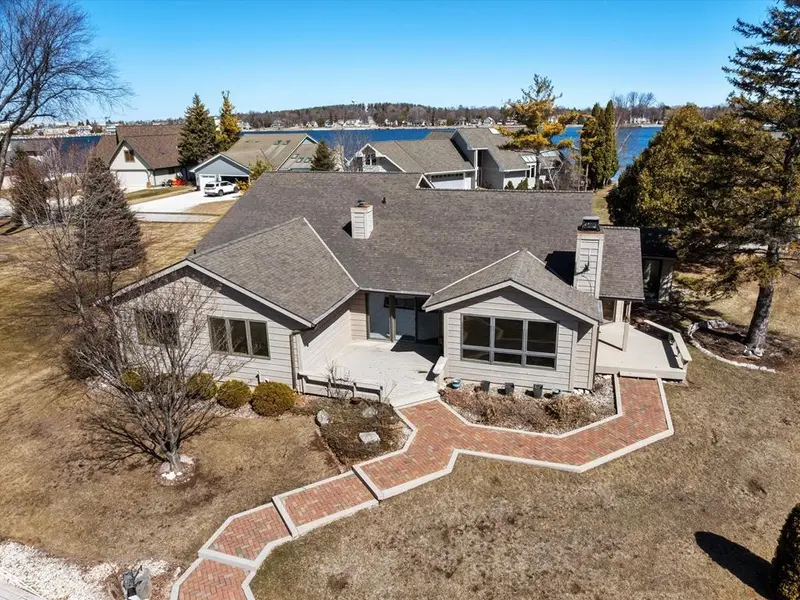 535 E VINE CT, Sturgeon Bay, WI 54235