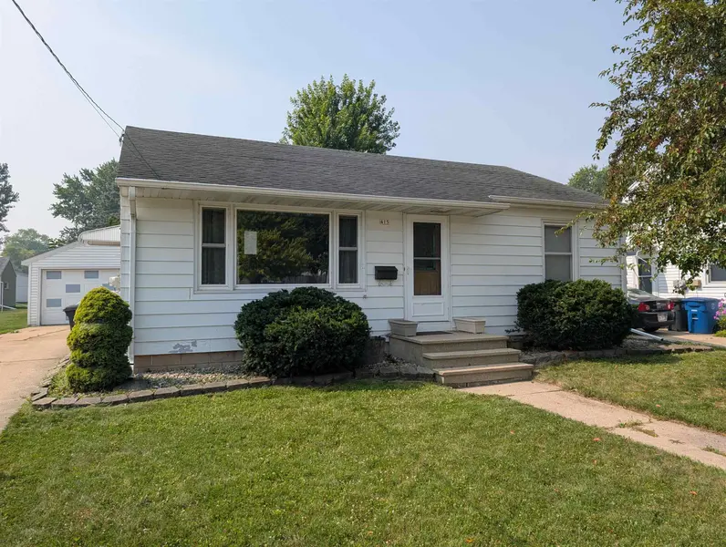 415 W 19TH AVE, Oshkosh, WI 54902