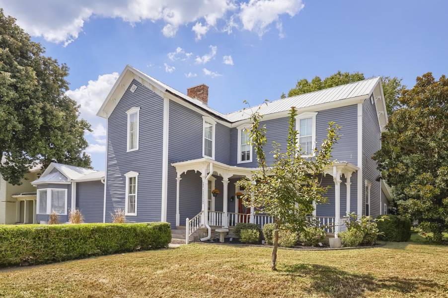 1000 S High St, Columbia, TN 38401
