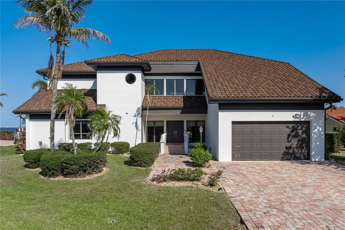 8 OCEAN DR, Punta Gorda, FL 33950