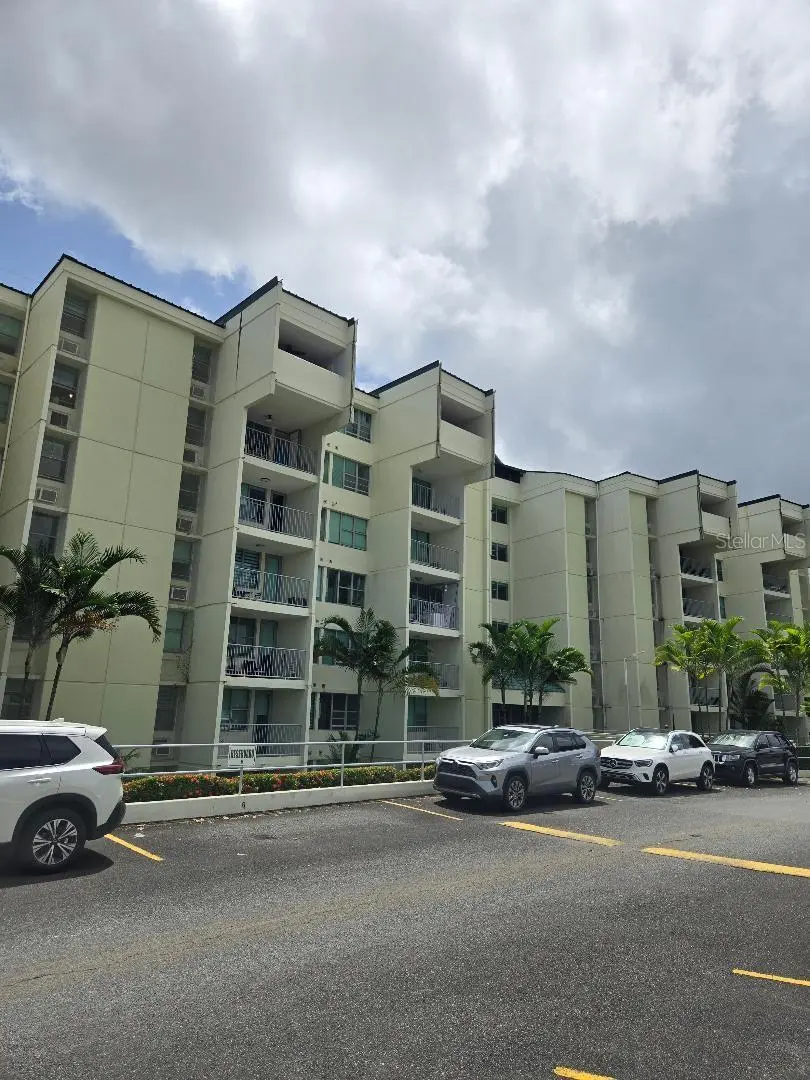 199 ATRIUM PARK COND #8, Guaynabo, PR 00969