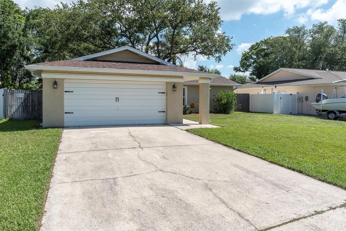 3226 COVENTRY N, Safety Harbor, FL 34695