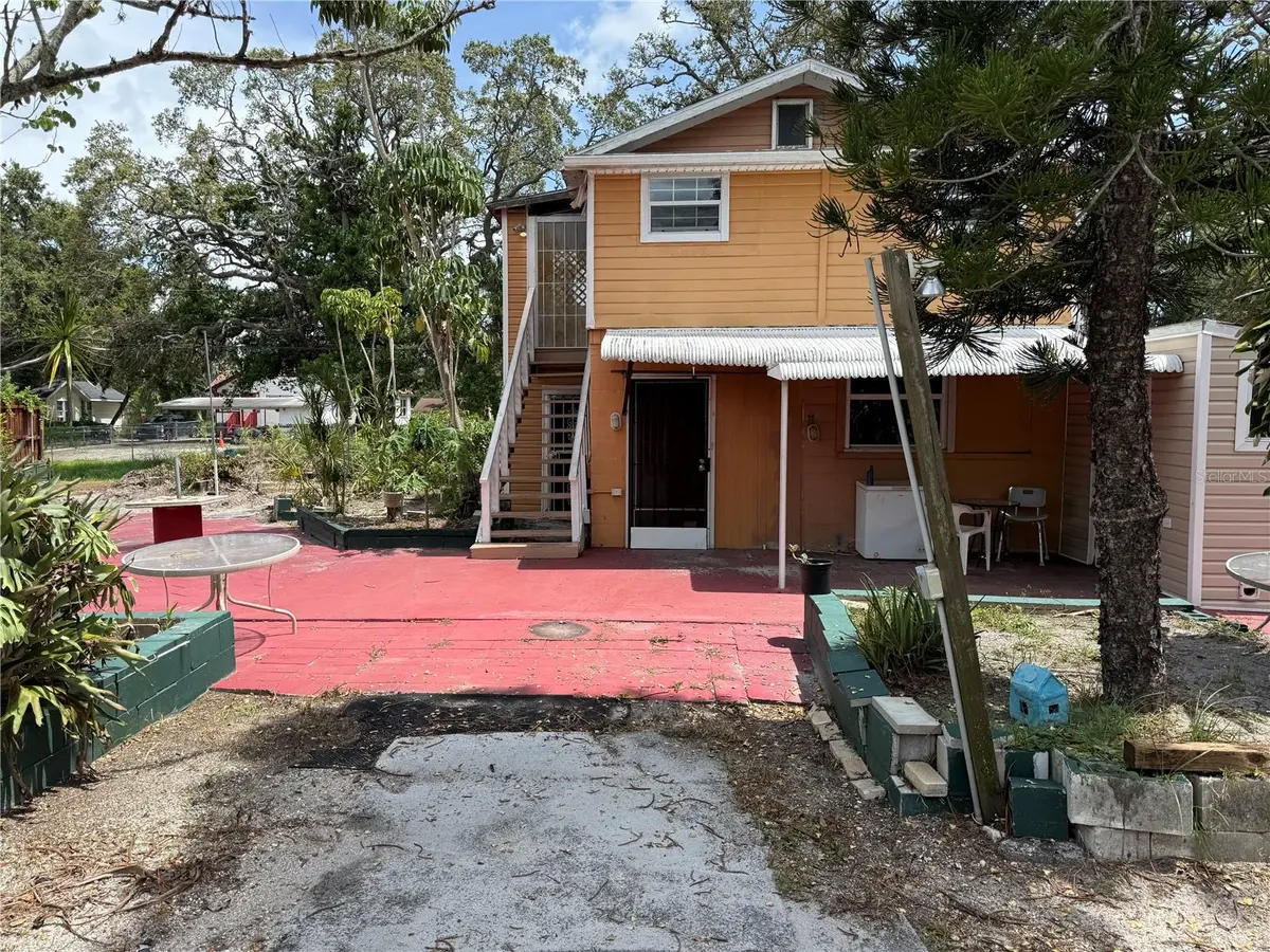 3720 18TH AVE S, St Petersburg, FL 33711