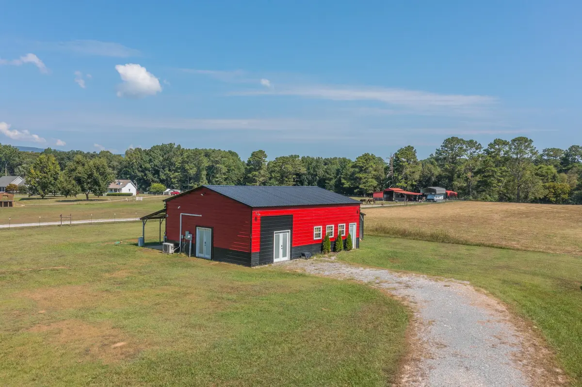18 Barnview Lane, Trion, GA 30753