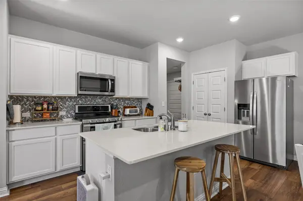 8110 Mandela BND, Austin, TX 78744