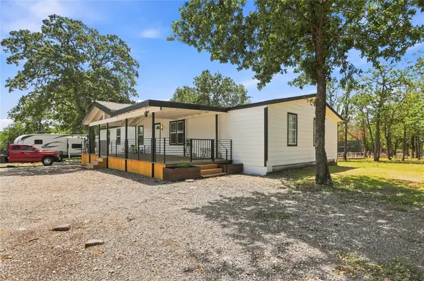 485 Bridgestone CT, Lockhart, TX 78644