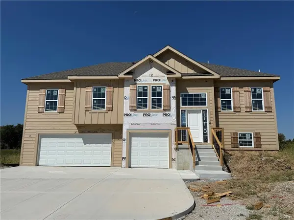 1110 Oak Ridge ST, Kearney, MO 64060