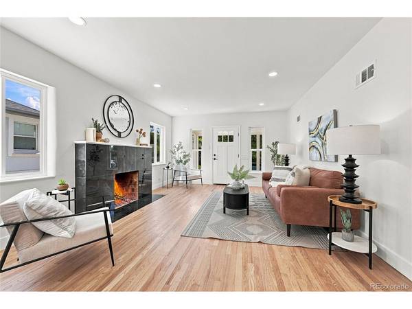 1840 Newport, Denver, CO 80220