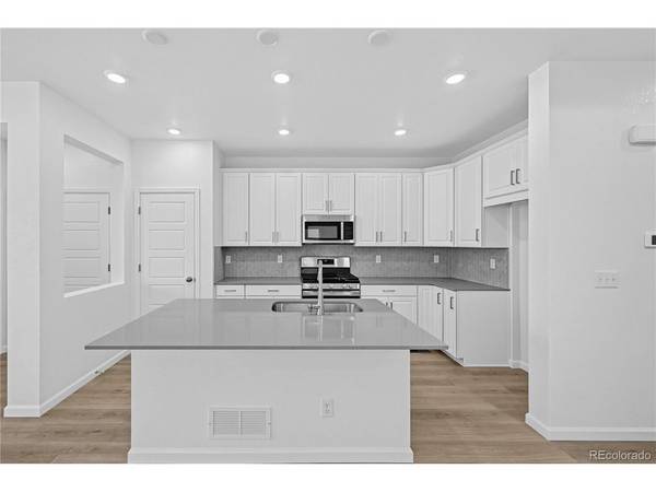 23732 E 33rd, Aurora, CO 80019