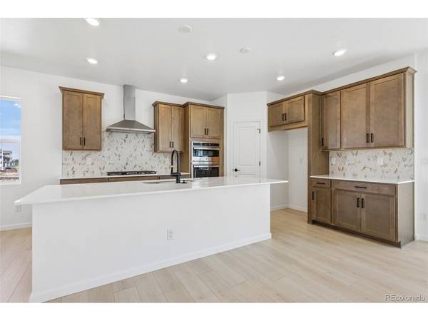 8732 Whiteclover, Littleton, CO 80125