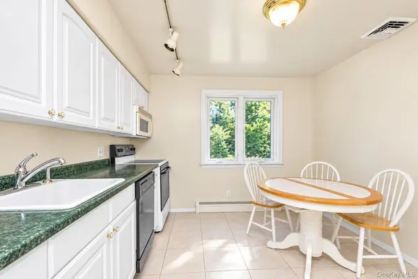 330 Bayville AVE, Bayville, NY 11709