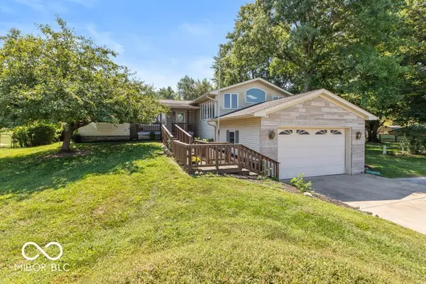 5329 W Smith Valley RD, Greenwood, IN 46142