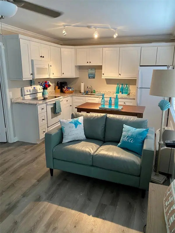 1603 GULF DR N #27, Bradenton Beach, FL 34217