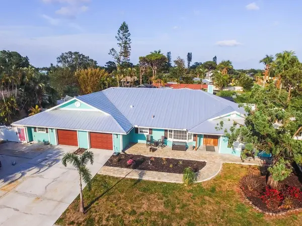 1021 ESTREMADURA DR, Bradenton, FL 34209