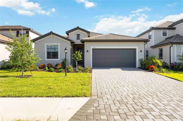 15115 OXFORD GREY DR, Bradenton, FL 34211
