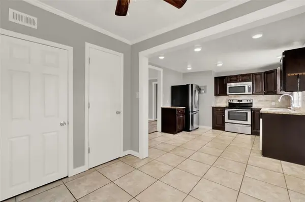 1622 DOLPHIN DR, St Cloud, FL 34771