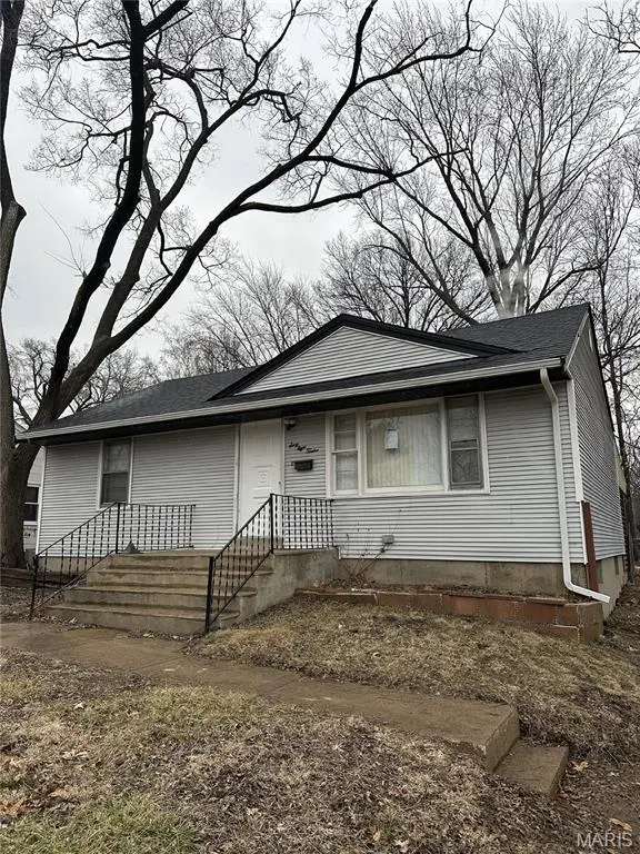 6812 Brower CT, St Louis, MO 63134