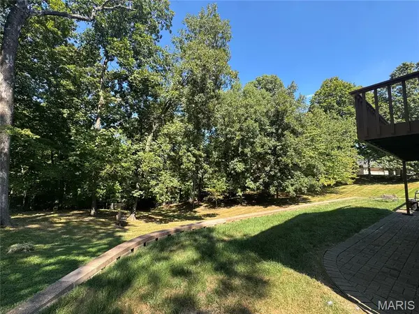 108 W Brittany LN, O'fallon, IL 62269