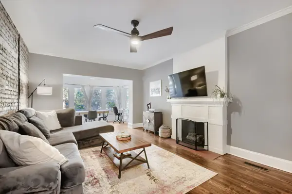 5204 N Glenwood AVE #1, Chicago, IL 60640