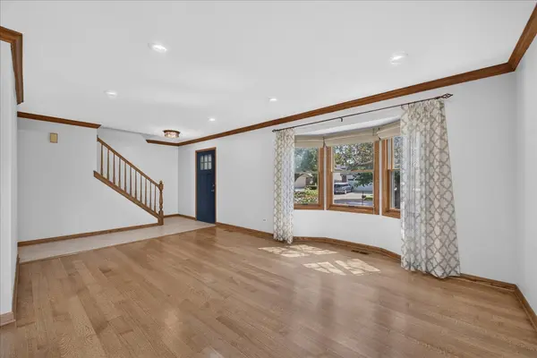 1304 Klein AVE, Downers Grove, IL 60516