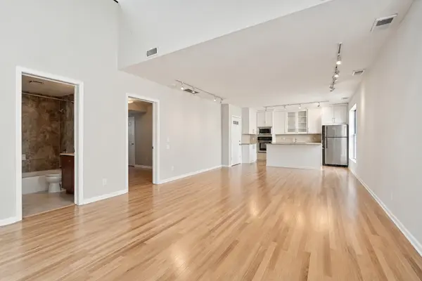 1640 W DIVERSEY AVE #6, Chicago, IL 60614