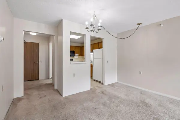 500 County Road B W #235, Roseville, MN 55113