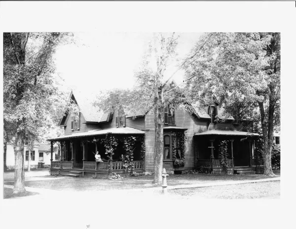 219 Nevada ST, Northfield, MN 55057