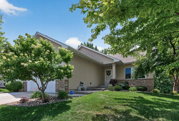 2637 Wilds LN NW, Prior Lake, MN 55372