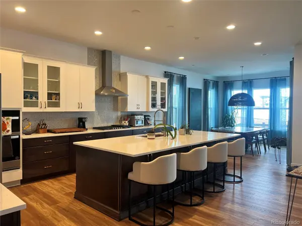 9438 Lake Breeze DR, Littleton, CO 80125