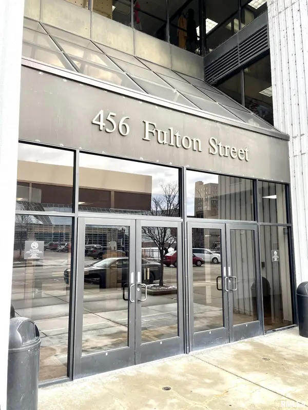 456 FULTON ST #350 Suite 15 A, Peoria, IL 61602