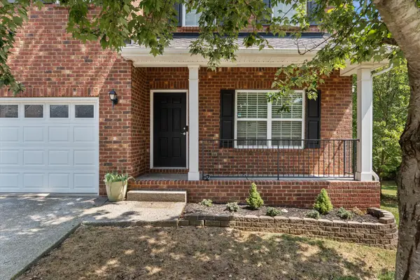 805 Crab Apple Cv, Antioch, TN 37013