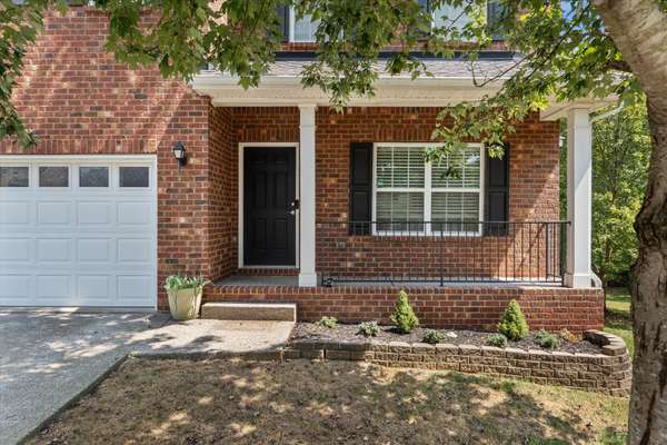 805 Crab Apple Cv, Antioch, TN 37013
