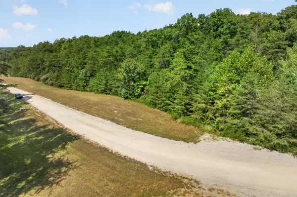 14 Camp Creek Cir, Spencer, TN 38585
