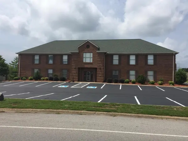 130 Hillcrest Dr #206, Clarksville, TN 37043