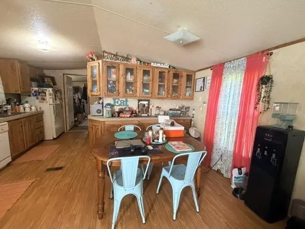 80 HIDEAWAY CV, Crump, TN 38327