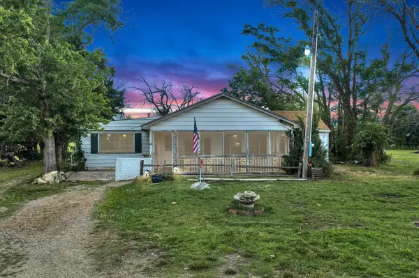1332 N Hwy 15,  Mulvane,  KS 67110