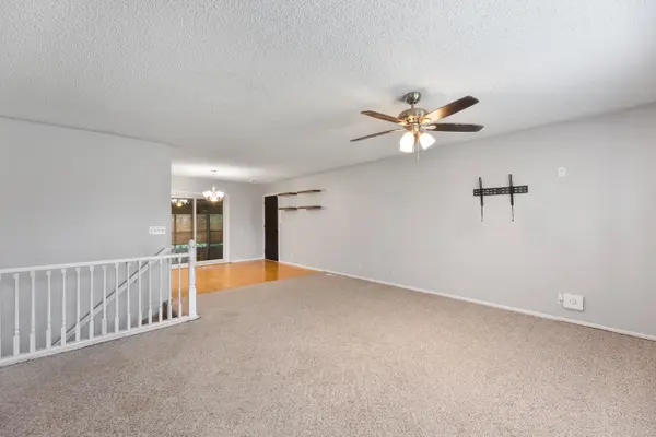 4303 Sequoia St, Hutchinson, KS 67502