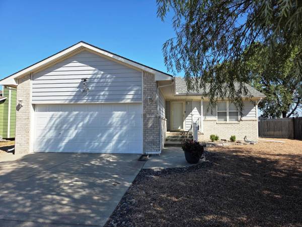 212 Sheffield, Newton, KS 67114