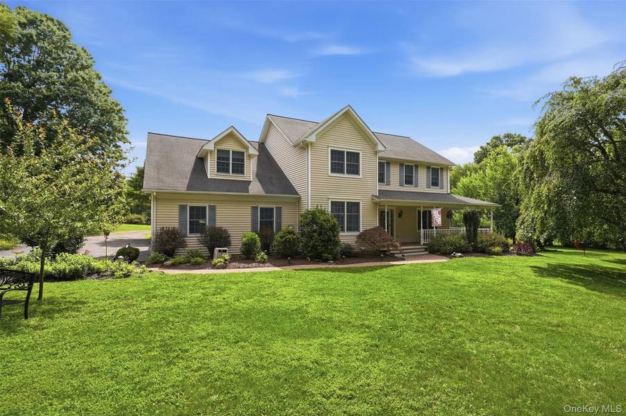 28 Enright LN, Montgomery, NY 12549