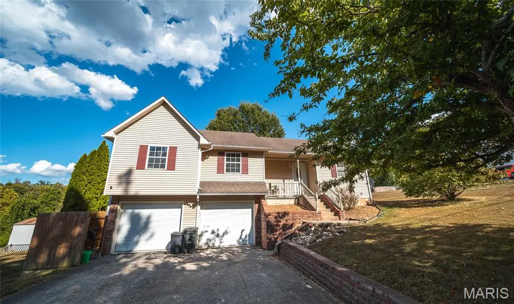 123 Phoenix AVE, St Robert, MO 65584