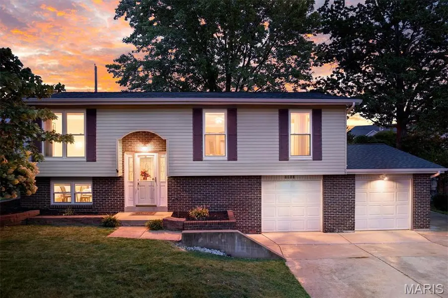 1862 Redwood DR, Arnold, MO 63010