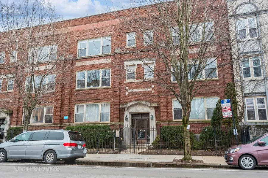 835 W Lawrence AVE #1N, Chicago, IL 60640