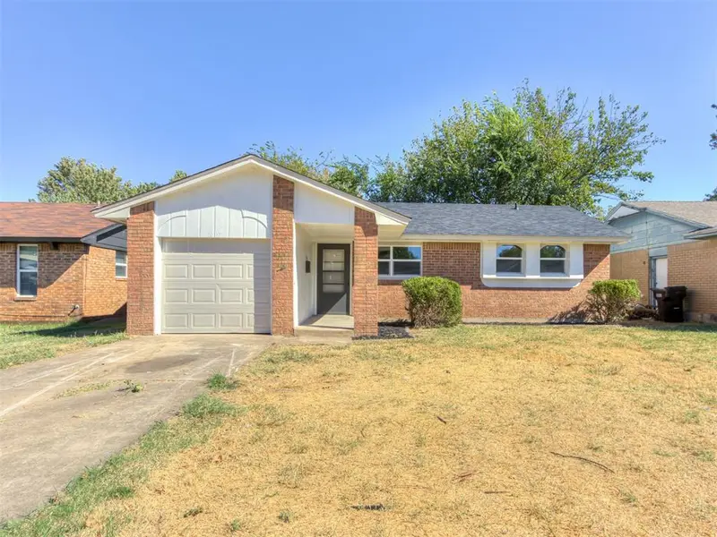 1007 NW 20th ST, Moore, OK 73160