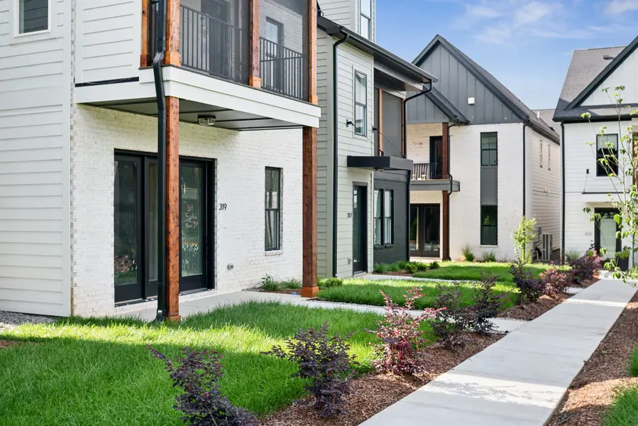 321 Sophia Rain Dr, Nashville, TN 37218