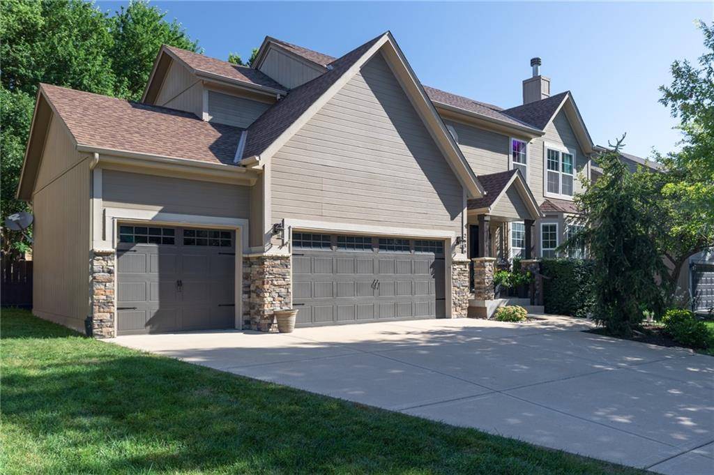 2636 W Whitney ST, Olathe, KS 66061