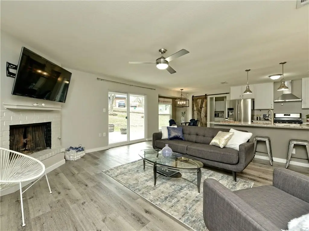 1601 Elmira RD, Austin, TX 78721
