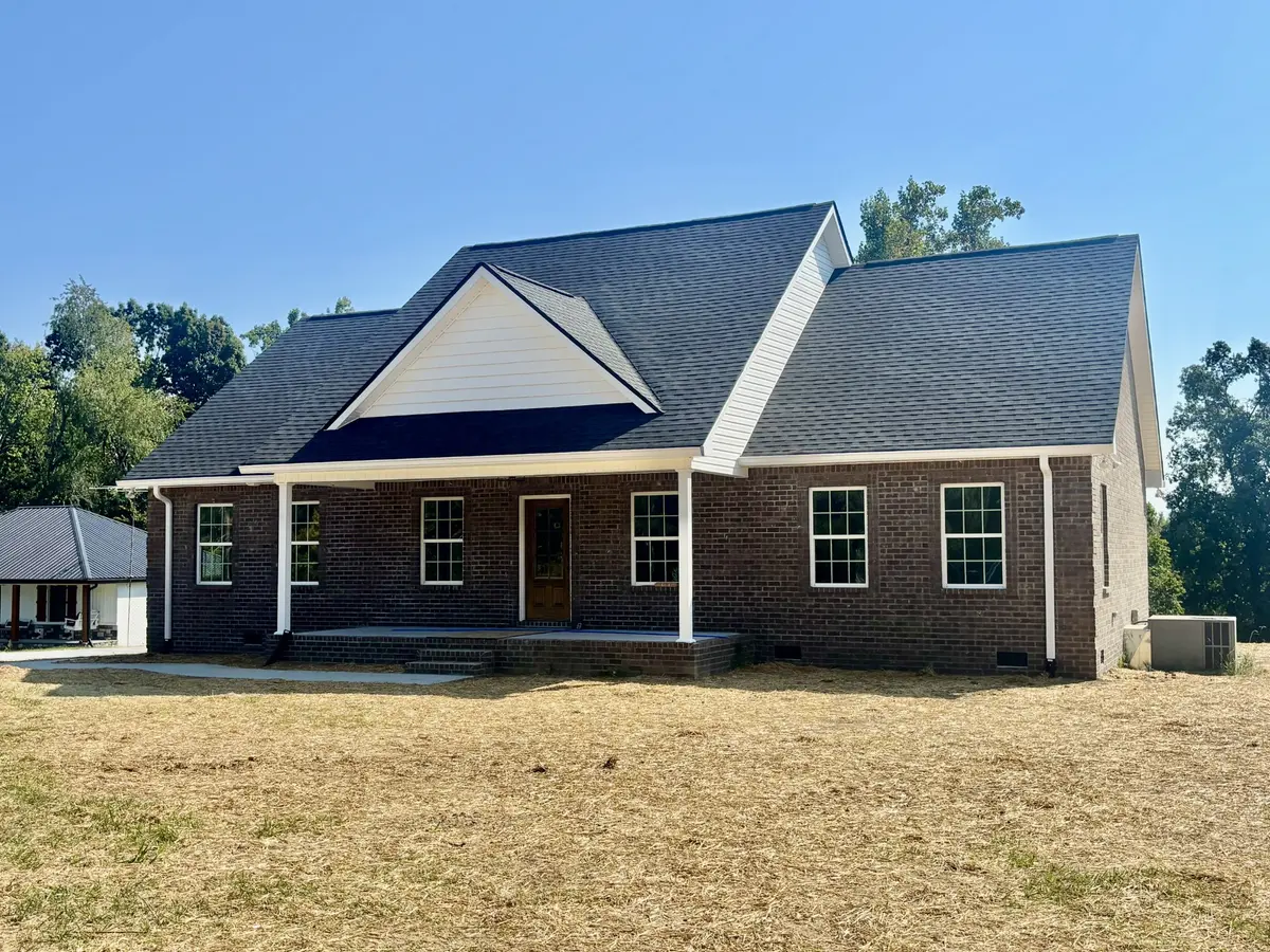 203 Marys Lane, Lafayette, TN 37083