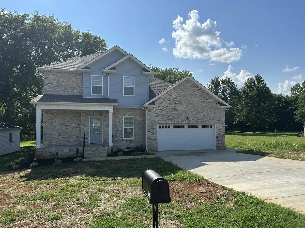 1311 Searcy St, Murfreesboro, TN 37129