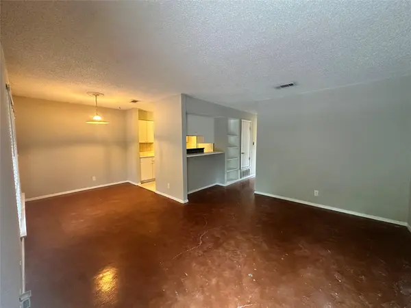 500 E Riverside DR #211, Austin, TX 78704