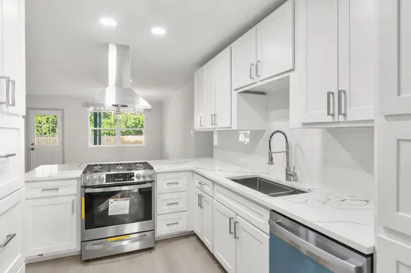 7707 Whitsun DR, Austin, TX 78749